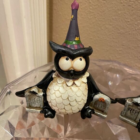 Owl Halloween Decoration Figures - Picture 2 of 12